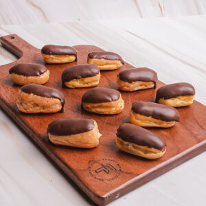 Éclair de chocolate