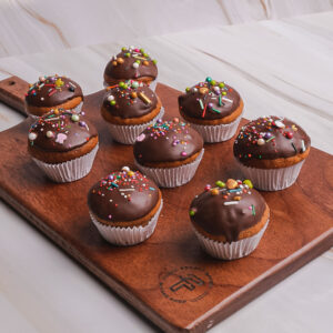 Mini cupcakes con baño de chocolate
