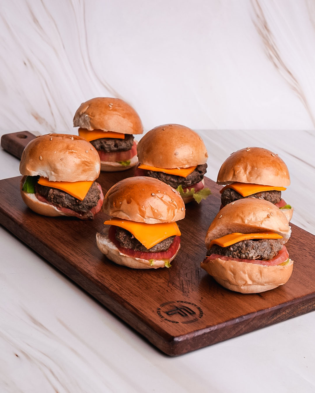 Mini hamburguesitas con queso cheddar
